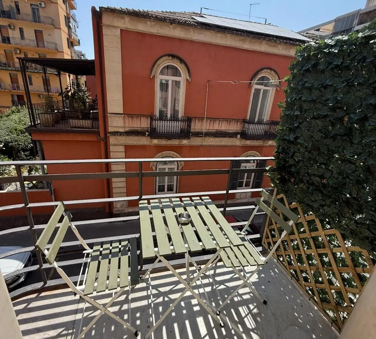Apartamento Clemente House Catania Centro Chic Habitación en casa particular